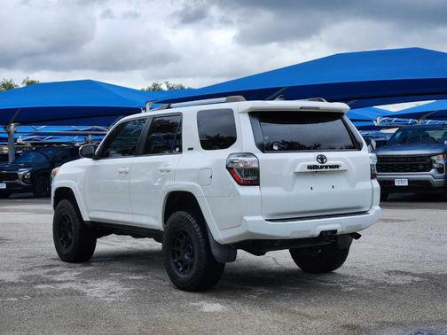 2020 Toyota 4Runner SR5