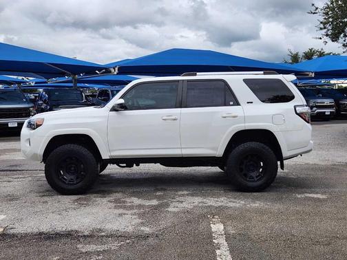 2020 Toyota 4Runner SR5