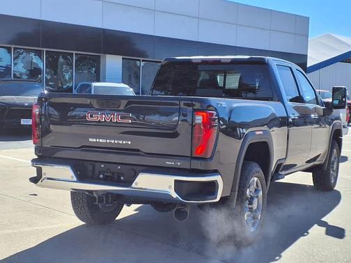 2025 GMC Sierra 2500 SLT