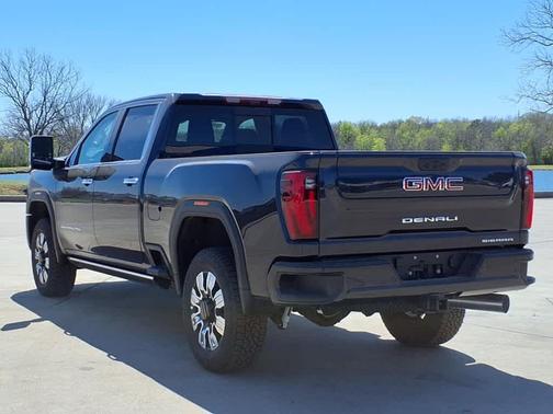 2025 GMC Sierra 2500 Denali