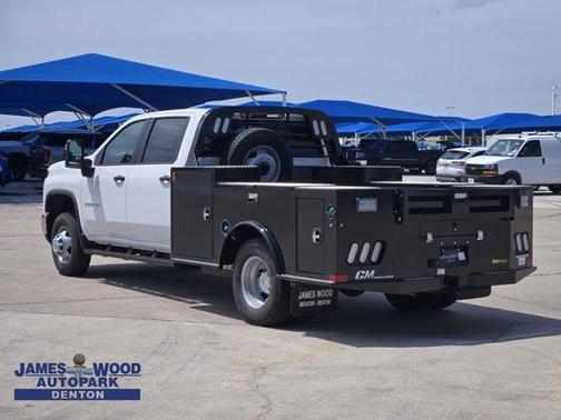 2025 Chevrolet Silverado 3500 WT