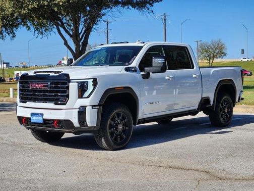 2025 GMC Sierra 2500 AT4