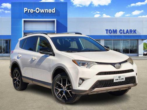 2017 Toyota RAV4 SE