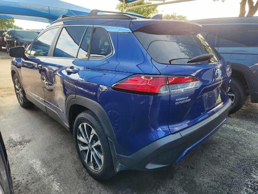 2024 Toyota Corolla Cross XLE