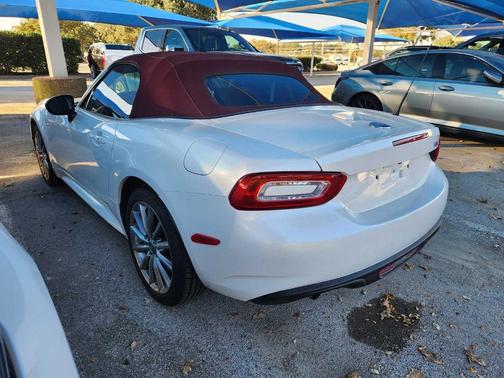 2019 FIAT 124 Spider Lusso
