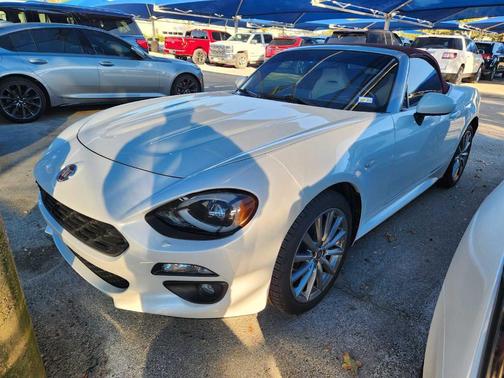 2019 FIAT 124 Spider Lusso