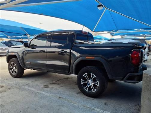 2024 GMC Canyon AT4