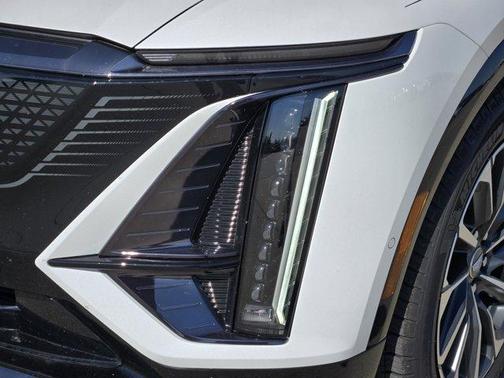2025 Cadillac LYRIQ Sport