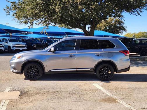 2018 Mitsubishi Outlander LE