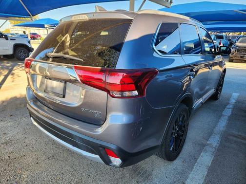 2018 Mitsubishi Outlander LE