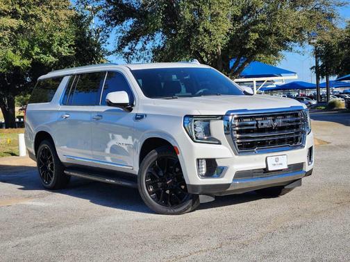 2022 GMC Yukon XL SLT