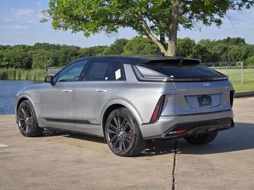 2026 Cadillac LYRIQ V