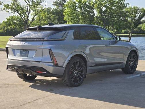 2026 Cadillac LYRIQ V
