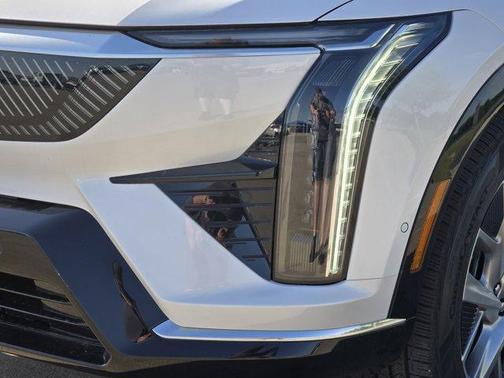2025 Cadillac OPTIQ Luxury