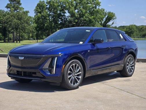 2025 Cadillac LYRIQ Sport