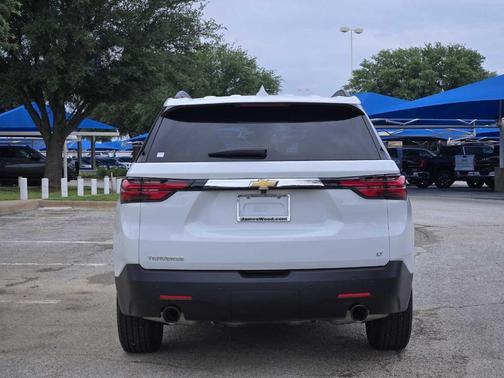 2022 Chevrolet Traverse LT Cloth