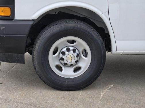 2025 Chevrolet Express 2500 Work Van