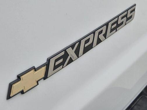 2025 Chevrolet Express 2500 Work Van