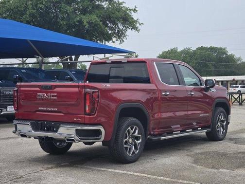 2025 GMC Sierra 1500 SLT