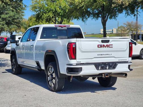 2024 GMC Sierra 2500 Denali