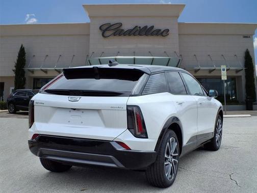 2025 Cadillac OPTIQ Sport