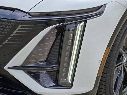 2025 Cadillac LYRIQ Sport