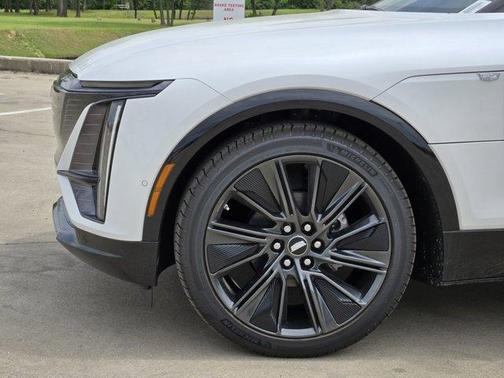 2025 Cadillac LYRIQ Sport