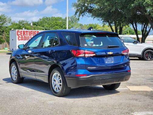2022 Chevrolet Equinox LS