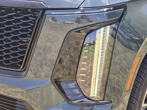 2025 Cadillac Escalade Sport