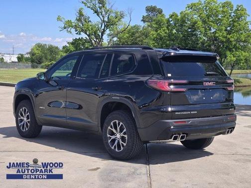 2025 GMC Acadia AT4
