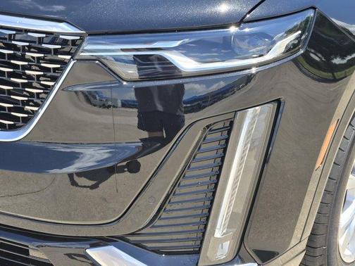 2025 Cadillac XT6 Luxury FWD