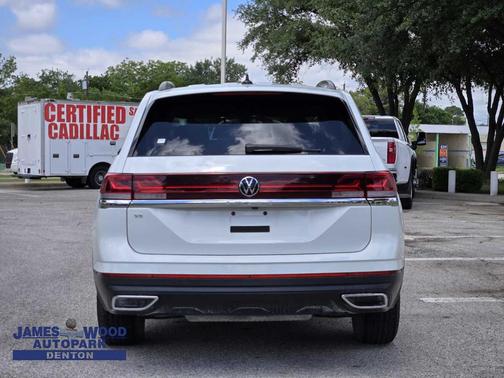 2025 Volkswagen Atlas 2.0T SE