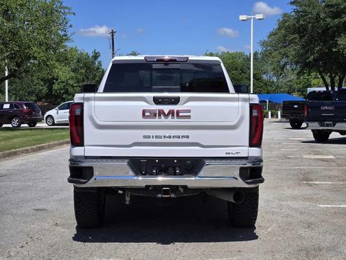 2024 GMC Sierra 2500 SLT
