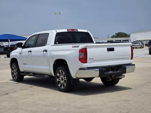 2014 Toyota Tundra SR5