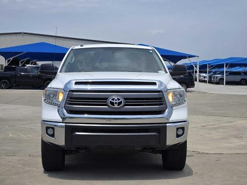 2014 Toyota Tundra SR5
