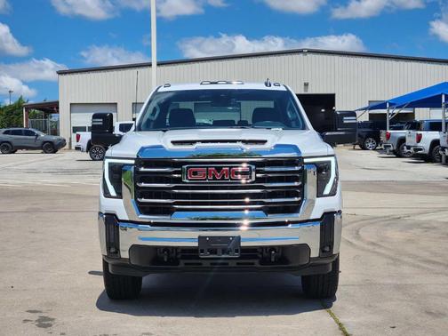 2025 GMC Sierra 2500 SLE