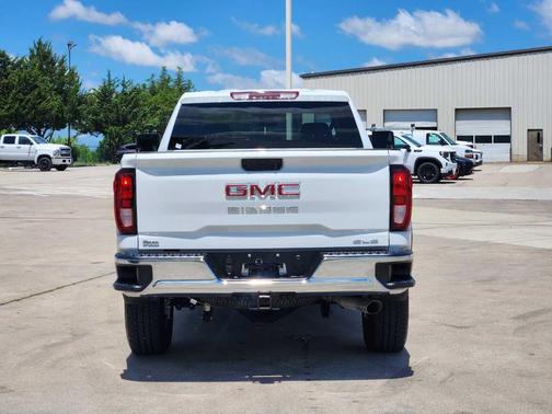 2025 GMC Sierra 2500 SLE