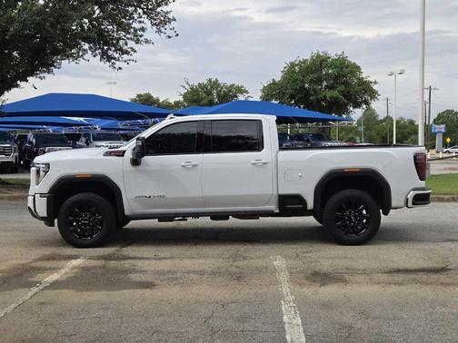 2025 GMC Sierra 3500 AT4