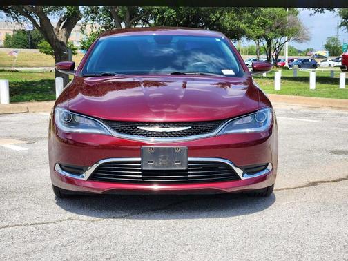 2017 Chrysler 200 Limited