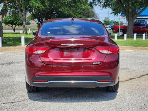 2017 Chrysler 200 Limited