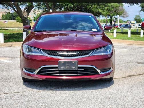 2017 Chrysler 200 Limited