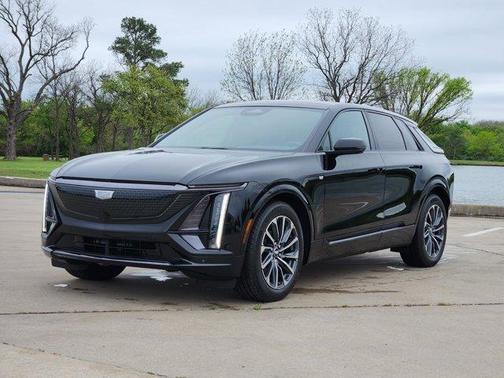 2025 Cadillac LYRIQ Sport