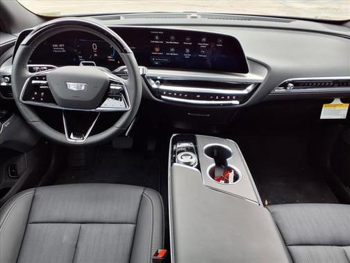 2025 Cadillac LYRIQ Sport