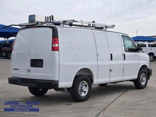 2025 Chevrolet Express 2500 Work Van