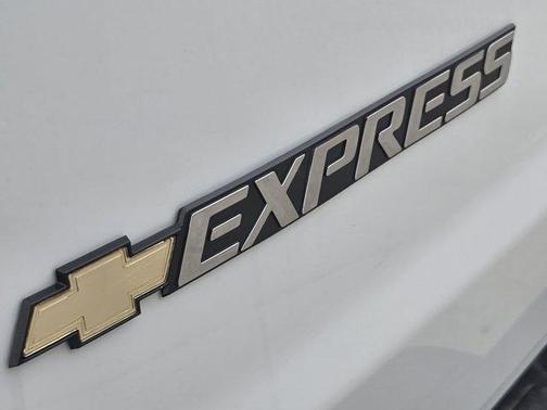 2025 Chevrolet Express 2500 Work Van
