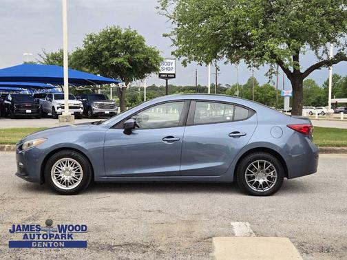 2015 Mazda Mazda3 i Sport