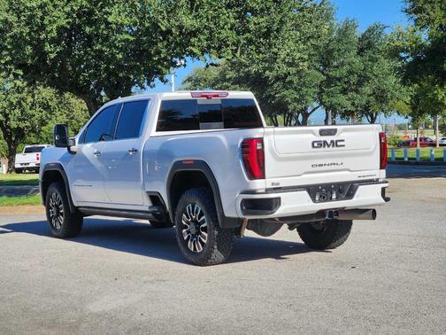 2024 GMC Sierra 2500 Denali Ultimate