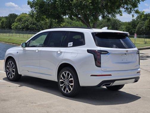 2025 Cadillac XT6 Sport AWD