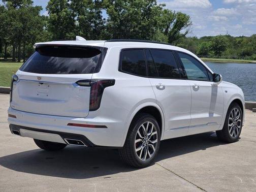 2025 Cadillac XT6 Sport AWD