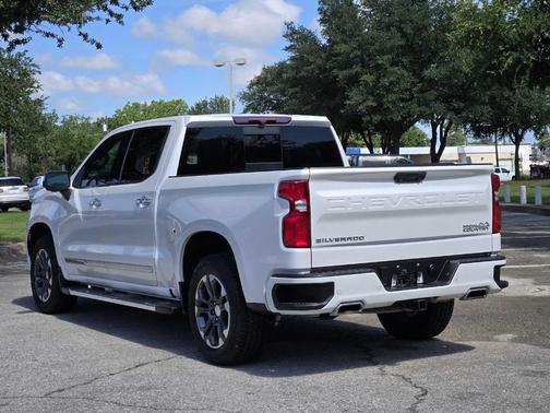 2022 Chevrolet Silverado 1500 High Country